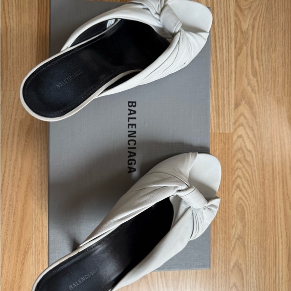 Balenciaga Drappy mules white size 39 - Picture 1 of 11